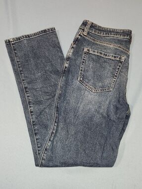 Hollister High-Rise Straight Jeans Dark Wash. 10 Long.